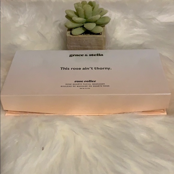 💥SOLD 💥GRACE & STELLA Rose Quartz Facial Roller - Picture 8 of 8